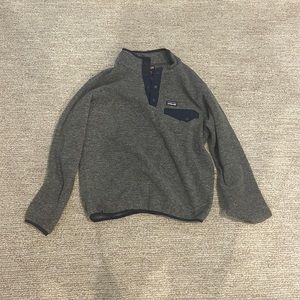 Patagonia Lightweight Synchilla Fleece Pullover. Size youth XL. Color gray
